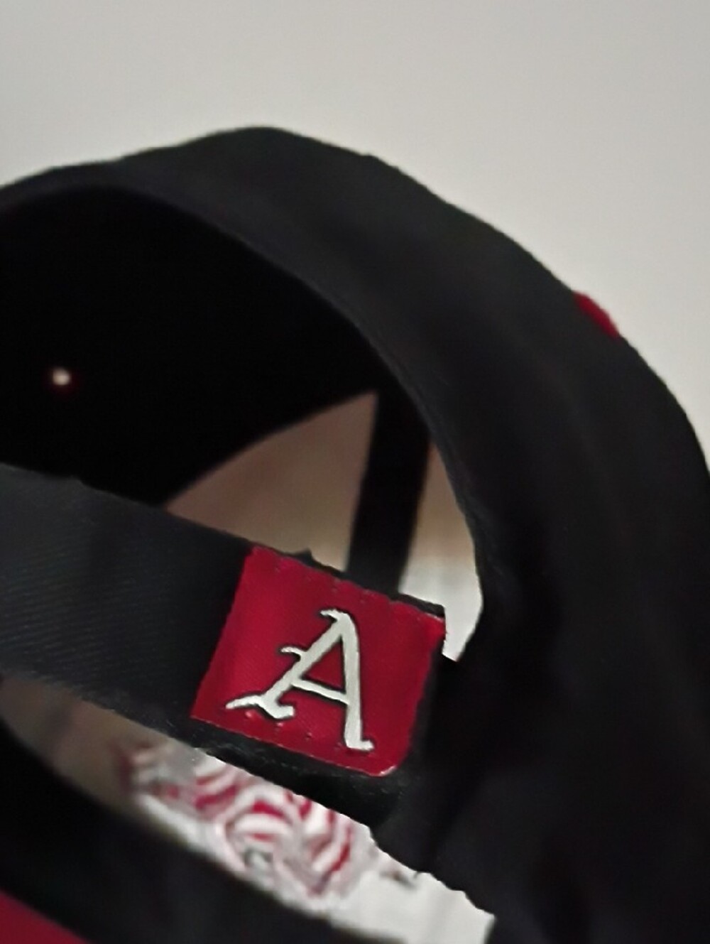 Arkansas Razorbacks Baseball Cap - Picture 4 of 6